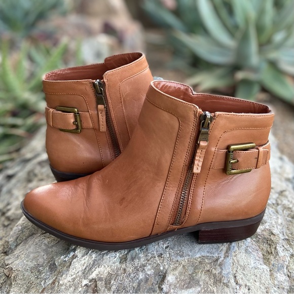 RALPH LAUREN Leather Ankle Boots in Saddle Tan - Picture 4 of 16